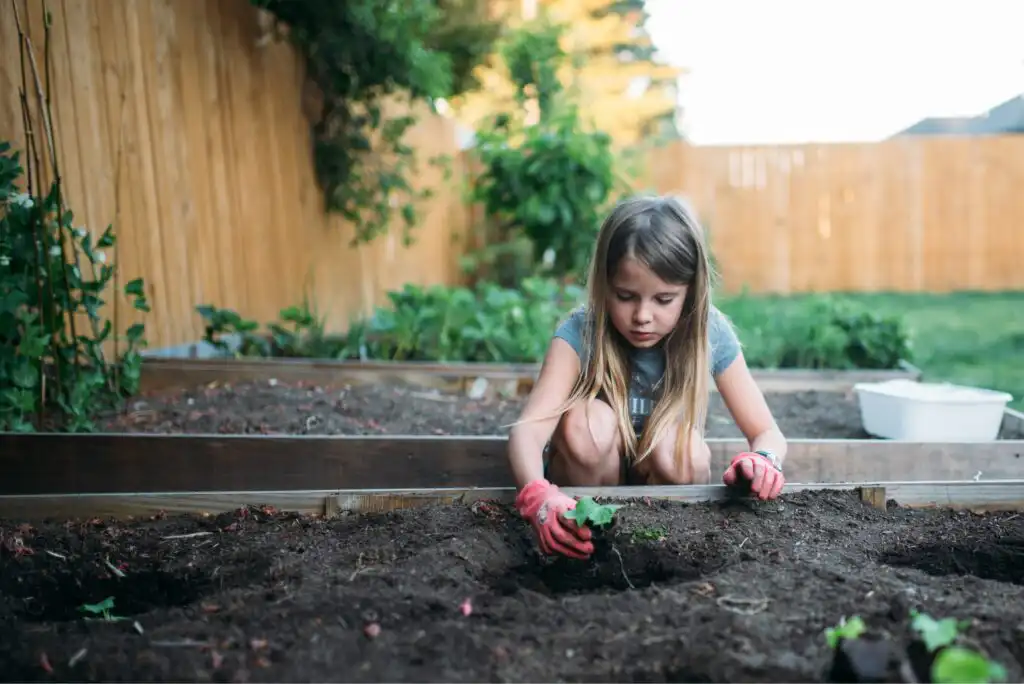 Allowance vs. Commission: Which Works Better for your Kids?