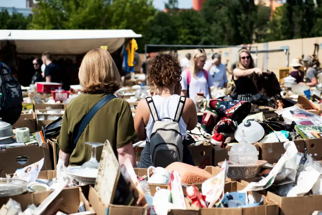 How to Get Free Stuff at Free Stores & Swap Shops (or Start Your Own)