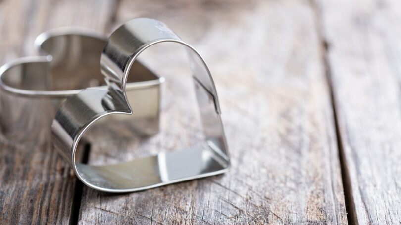 Heart Shaped Cookie Cutters Wooden Table – Money Crashers Heart Shaped Cookie Cutters Wooden Table