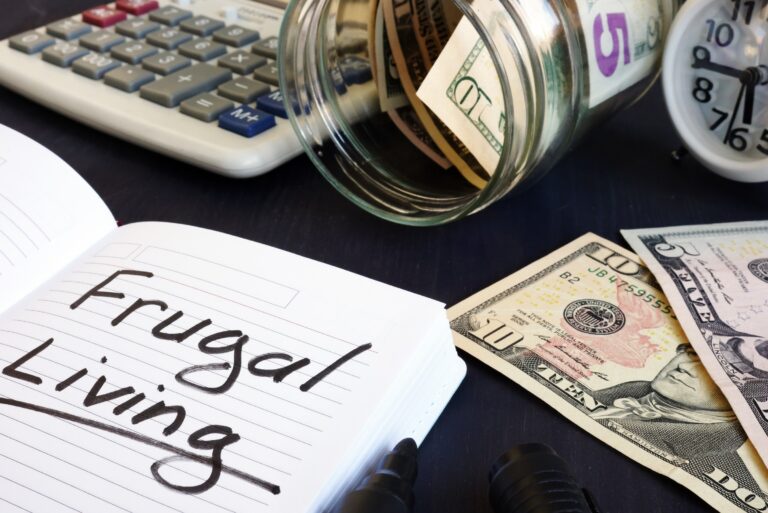 Frugal Living Notepad Dollars Jar Calculator