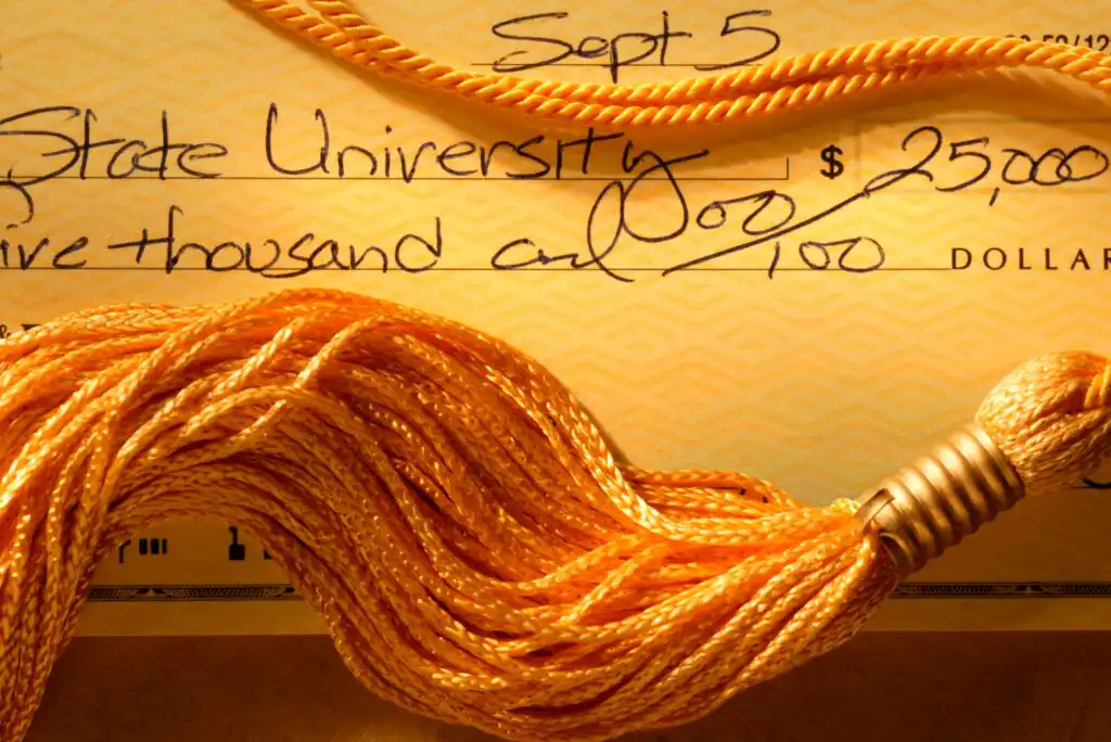 25 Jobs That Aren’t Worth the Cost of the College Degree