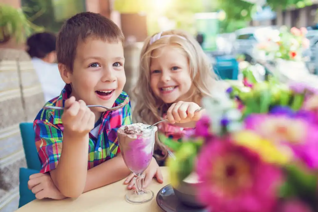 8 Best Kid-Friendly Family Restaurants – How Affordable Are They?
