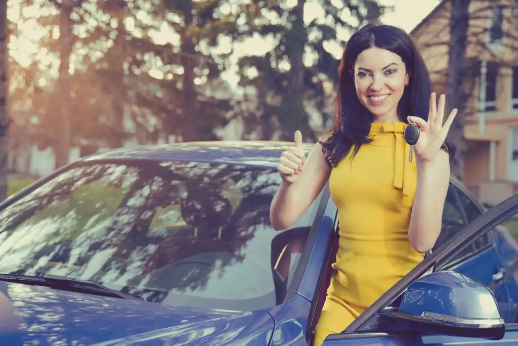 Pros & Cons of Leasing a Car vs. Buying a Car