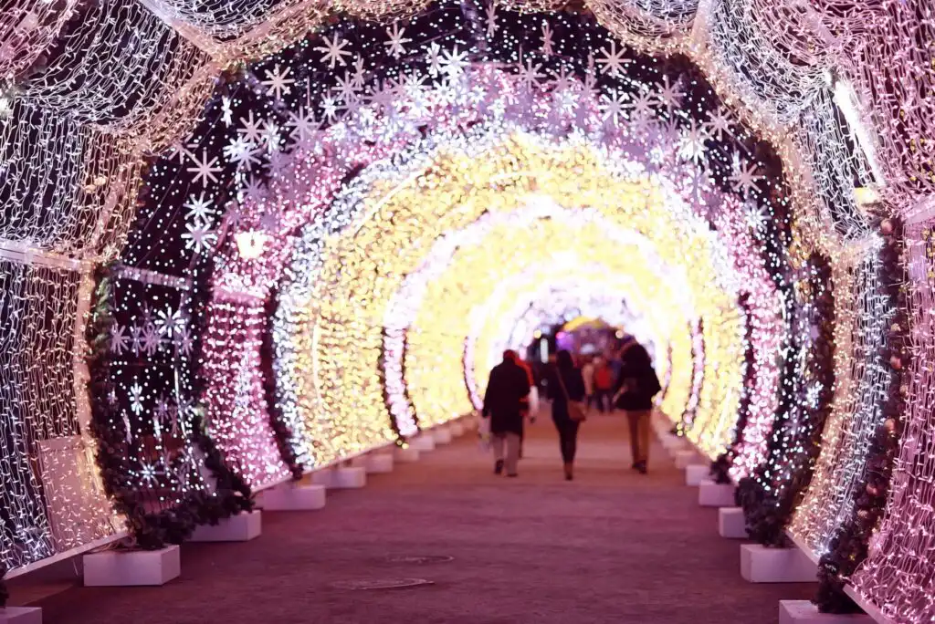 Quebec Winter Carnival – Where to Stay & What to Do